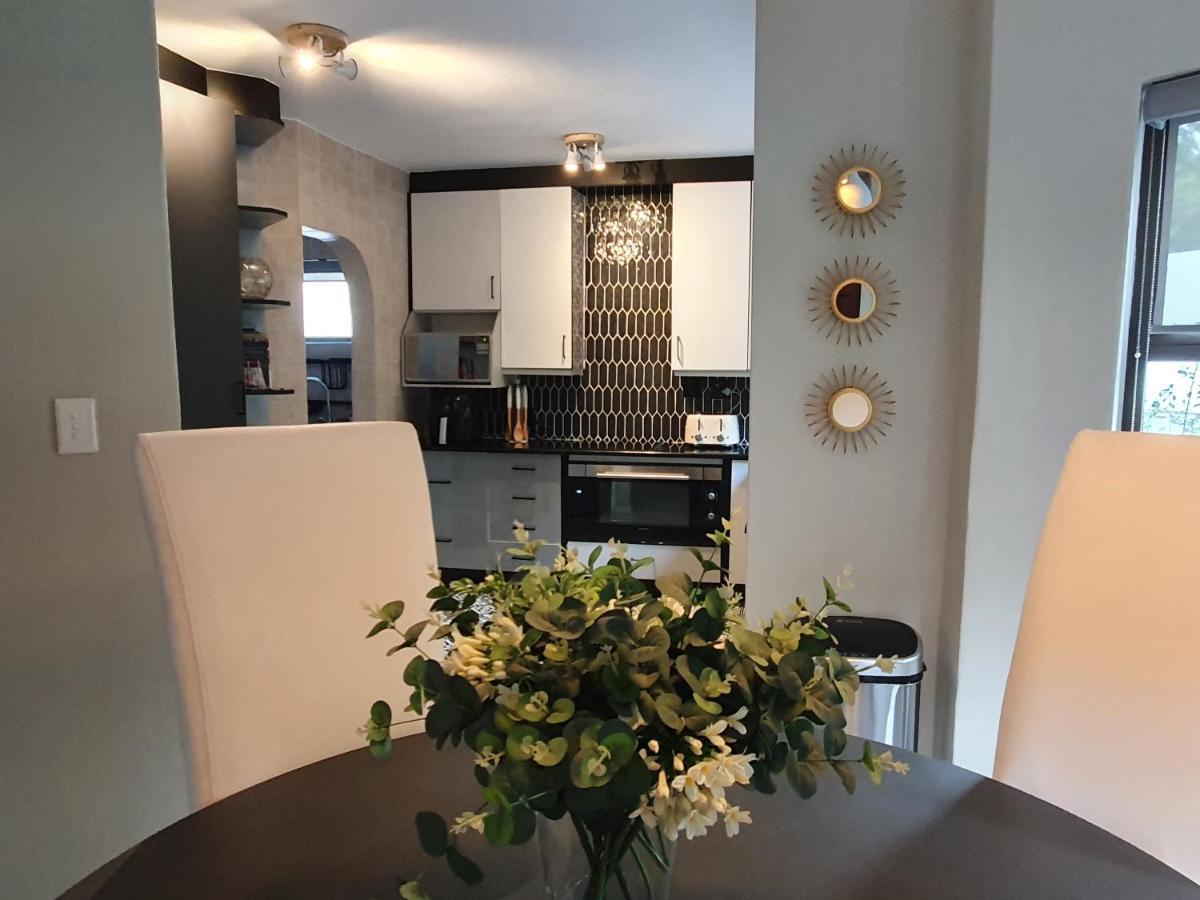 Luxury Boutique Home In Kyalami Midrand Exteriör bild